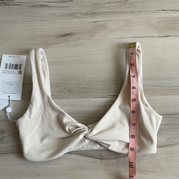 BuffBunny Twisted Sports Bra - Picture 11 of 15